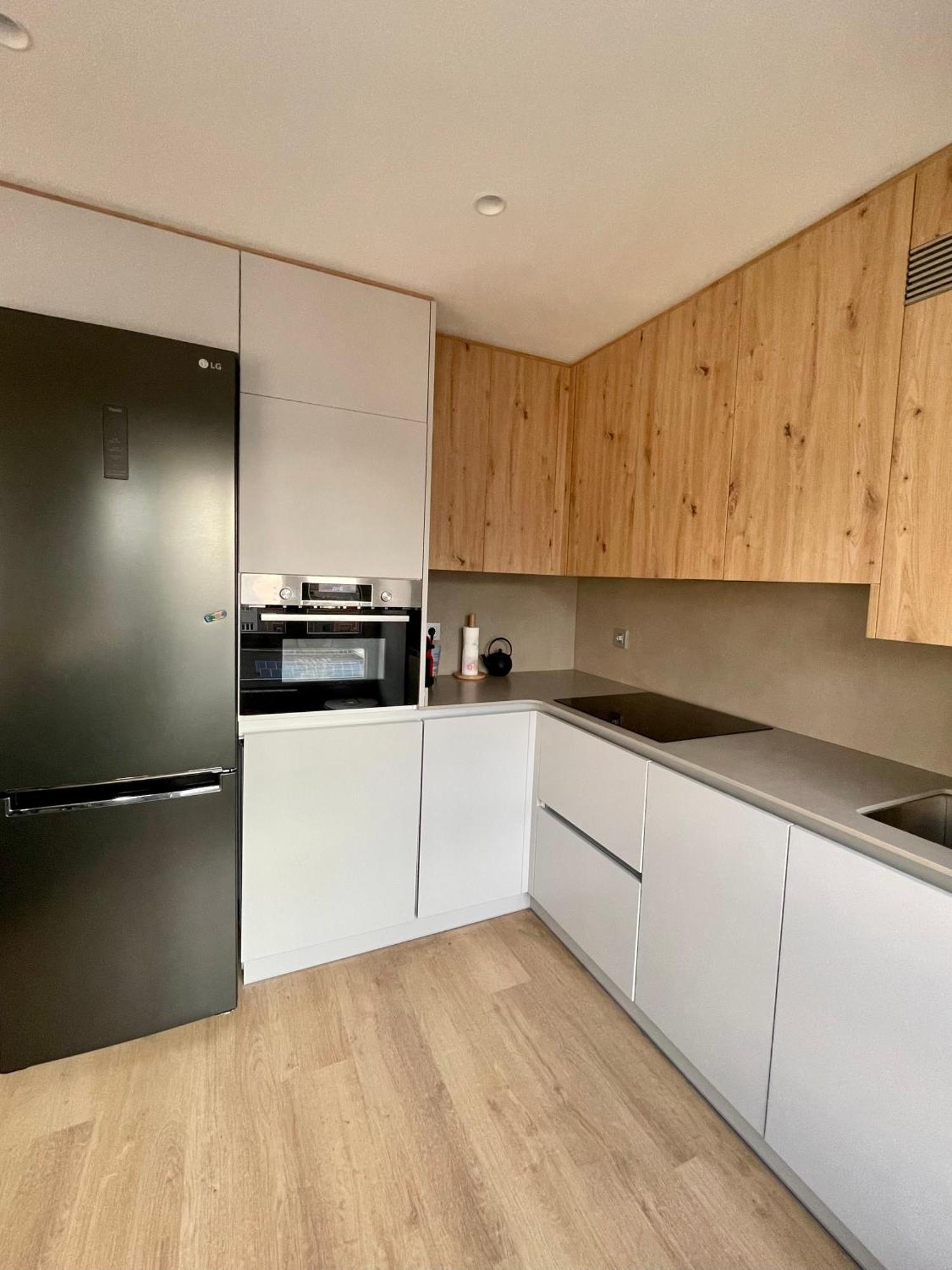 Piso De 2 Habitaciones En Centro, Zona Muy Tranquila Con Playa A 2 Min Andando Gijón Kültér fotó