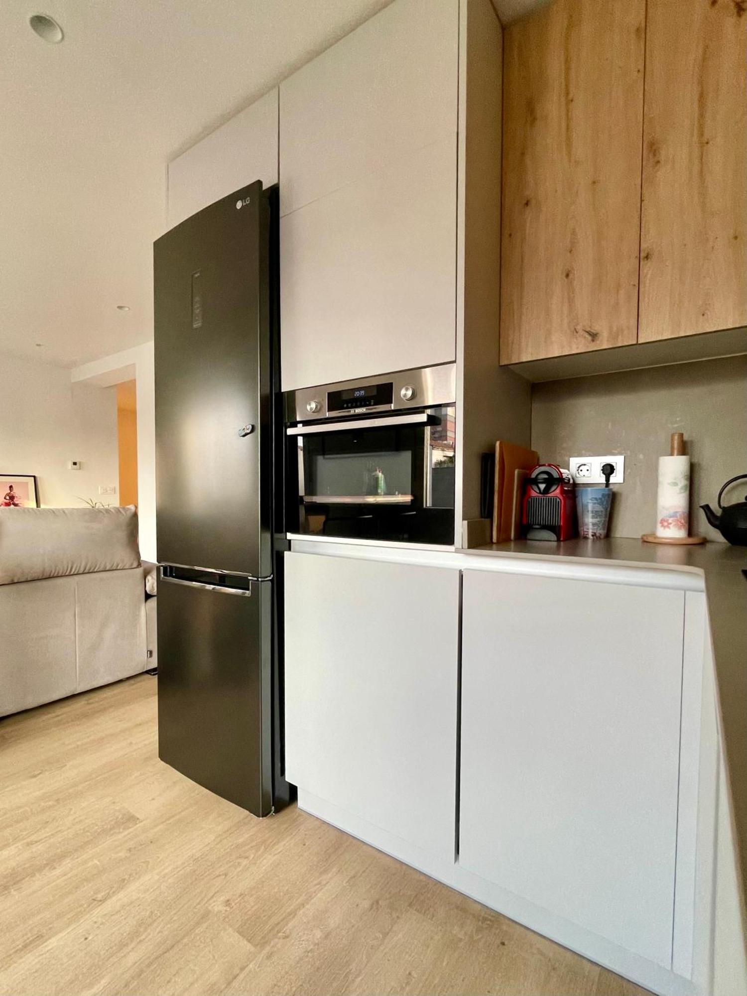 Piso De 2 Habitaciones En Centro, Zona Muy Tranquila Con Playa A 2 Min Andando Gijón Kültér fotó